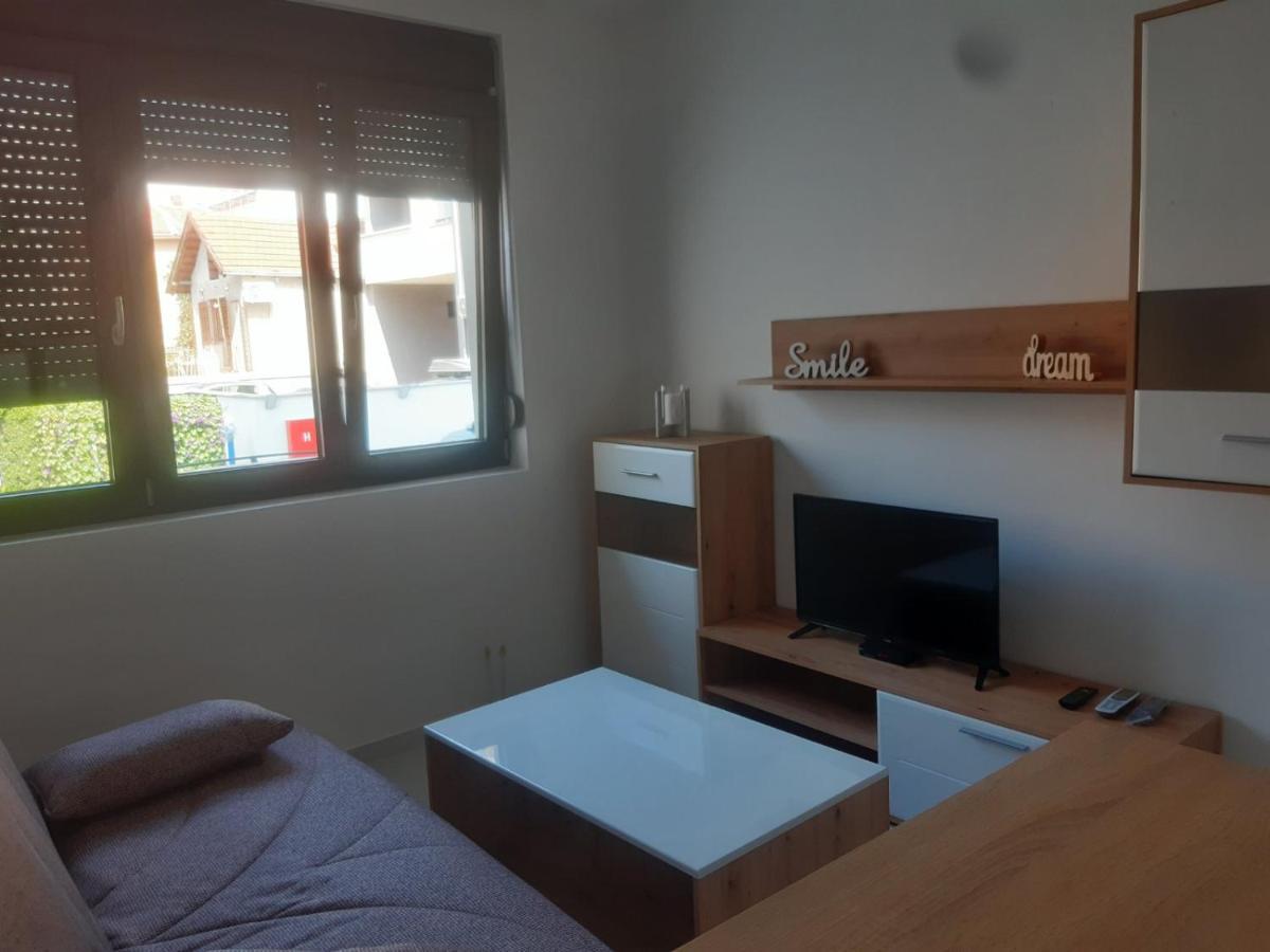 Stojanovic Apartments Ni Eksteriør billede